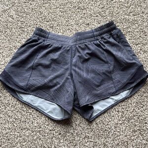 Lululemon Hotty Hot short